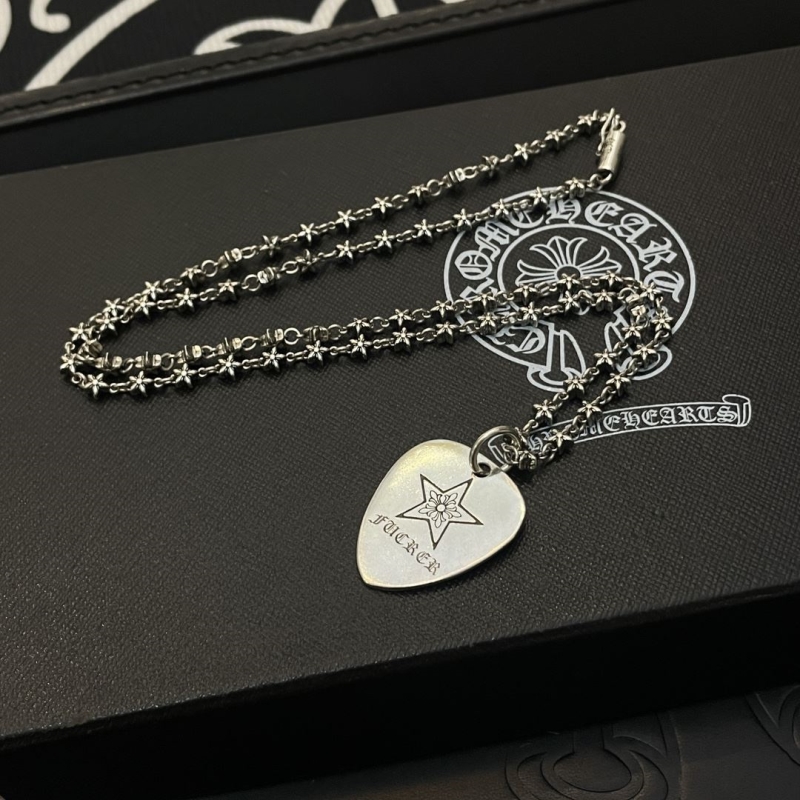 Ch*0me He**ts necklaces